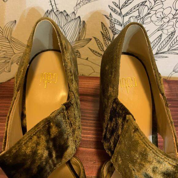 Womens Cabi Green Crushed Velvet Block Heel Heels Size 8.5 EUC! - Picture 4 of 4